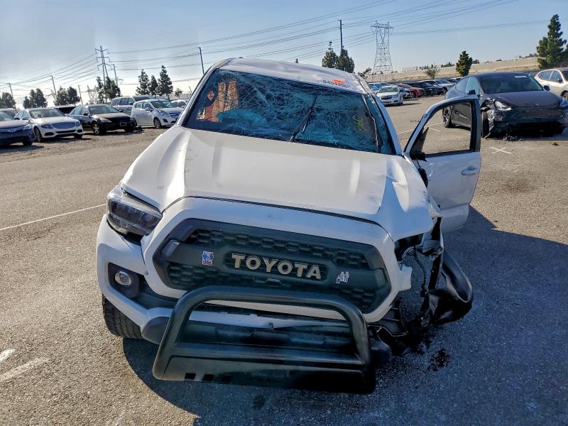 Фото 5 - TOYOTA TACOMA