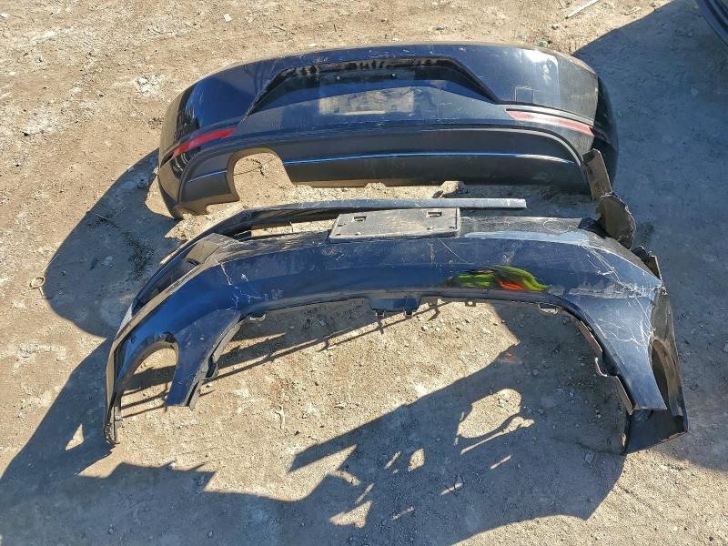 VOLKSWAGEN BEETLE 2018 VIN 3VWFD7AT8JM705141