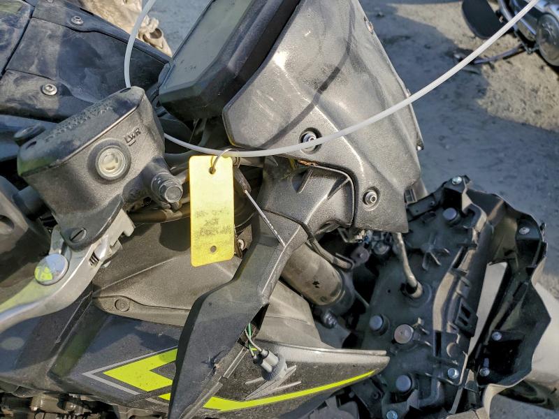 KAWASAKI ZR900 F 2024