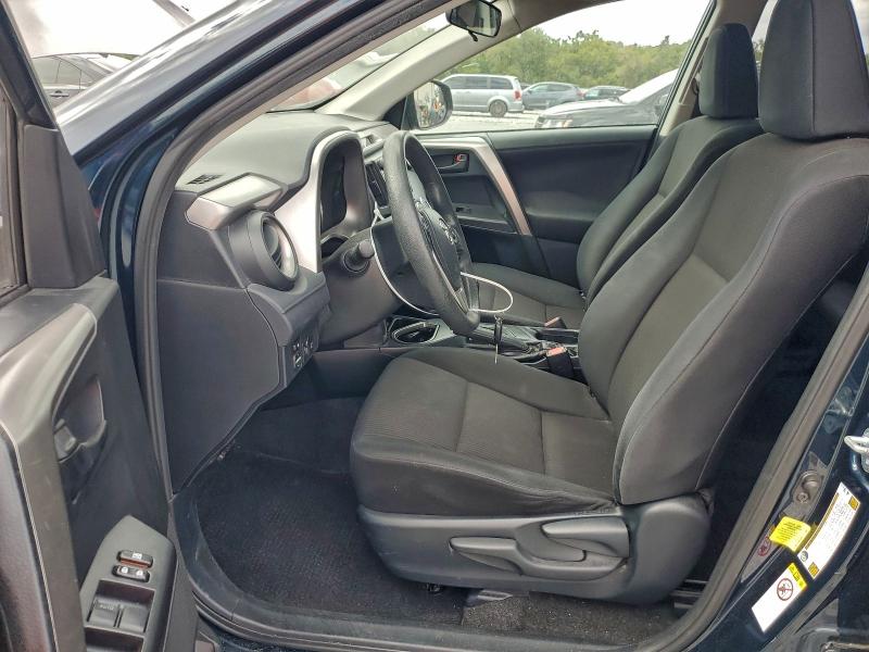 Фото 7 - TOYOTA RAV4