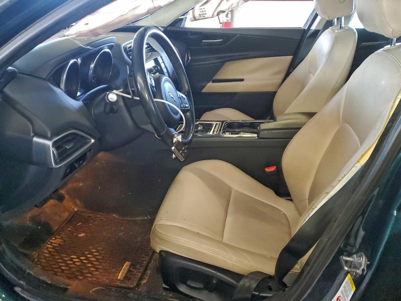 Фото 7 - JAGUAR XE