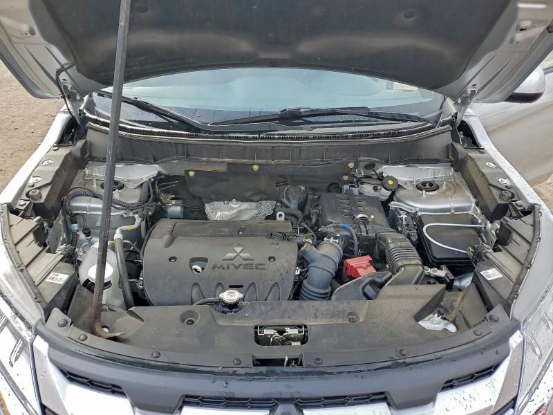 Фото 12 - MITSUBISHI OUTLANDER