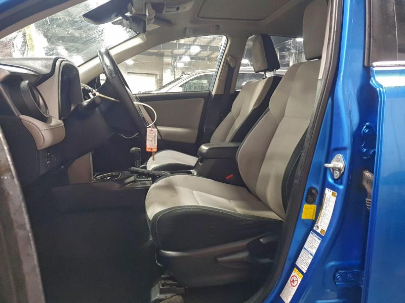 Фото 7 - TOYOTA RAV4