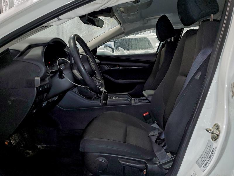 Фото 7 - MAZDA 3