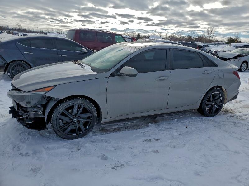 Фото 1 - HYUNDAI ELANTRA