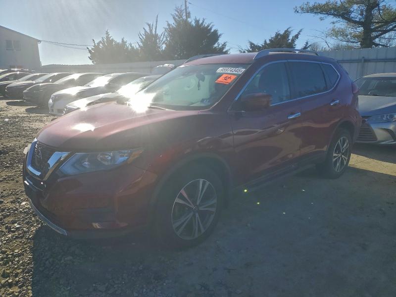 Фото 1 - NISSAN ROGUE