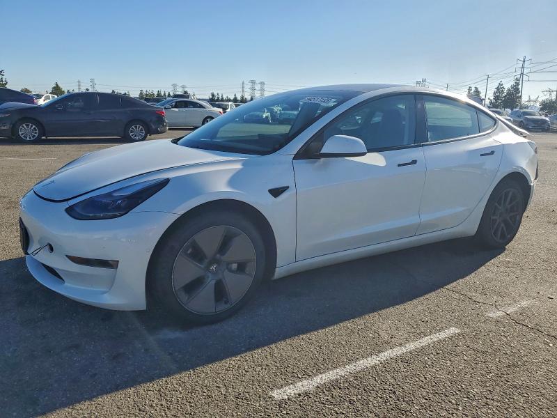 Фото 1 - TESLA MODEL 3