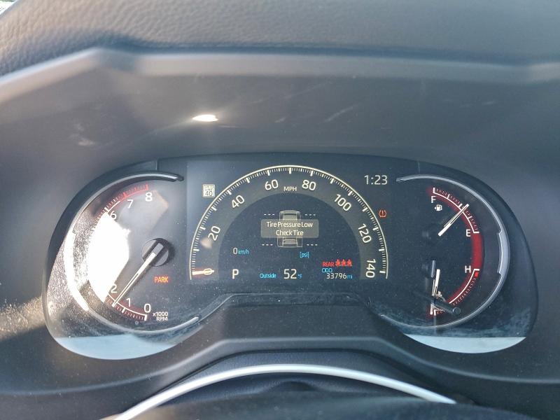 Фото 9 - TOYOTA RAV4