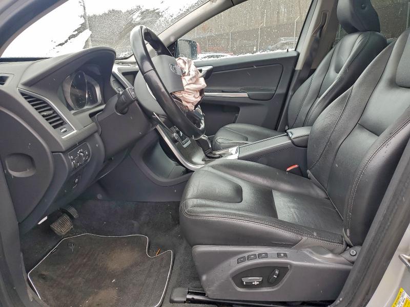 Фото 7 - VOLVO XC60