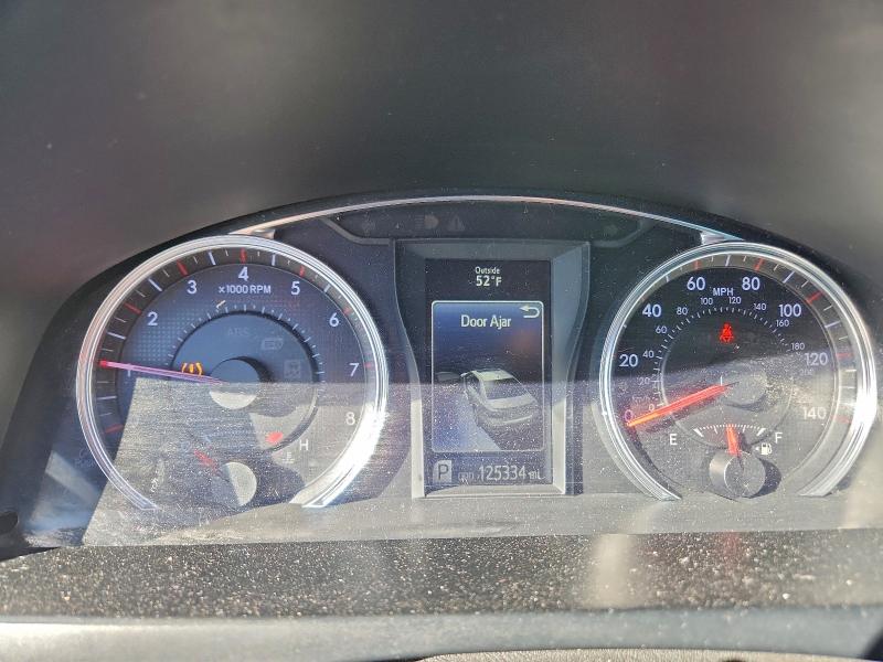 Фото 9 - TOYOTA CAMRY