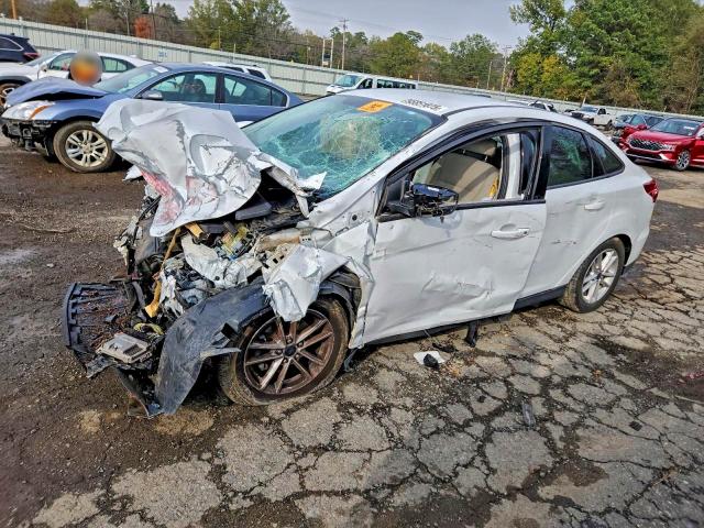 Фото 1 - FORD FOCUS