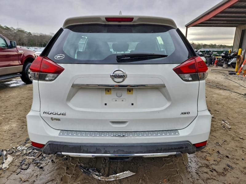 Фото 6 - NISSAN ROGUE