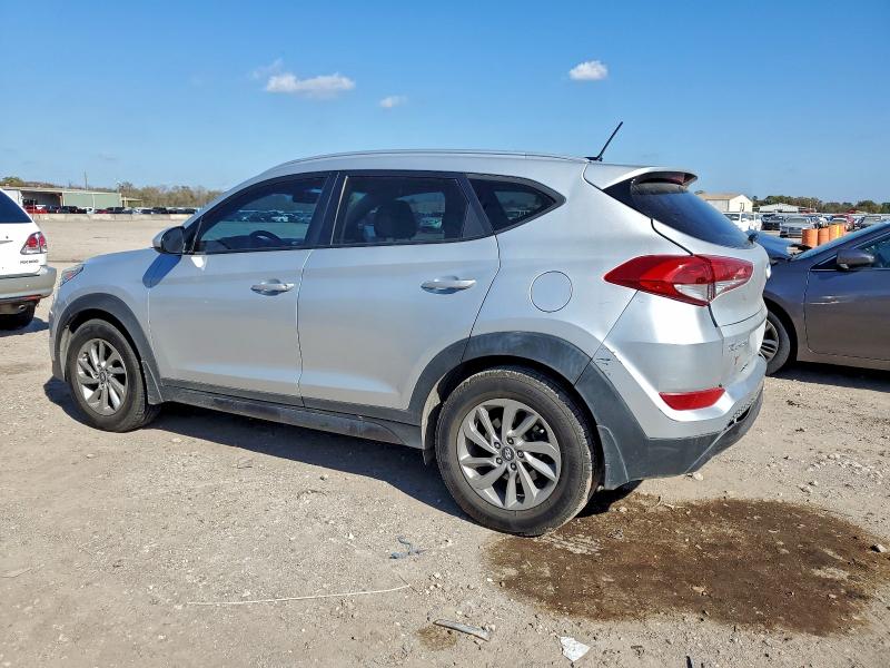 Фото 2 - HYUNDAI TUCSON