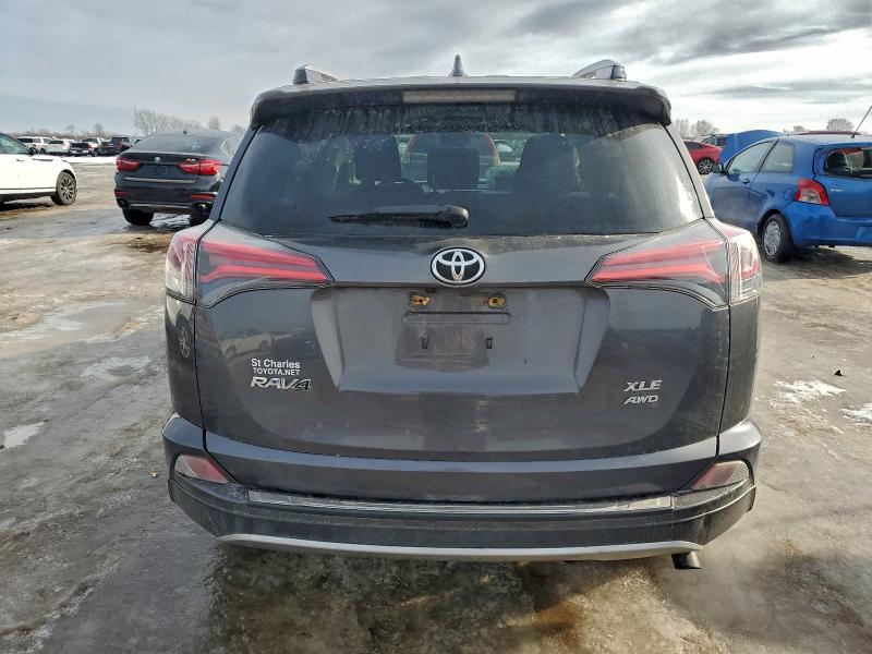 Фото 6 - TOYOTA RAV4