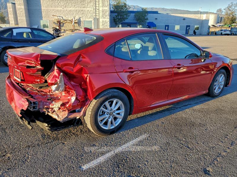 Фото 3 - TOYOTA CAMRY