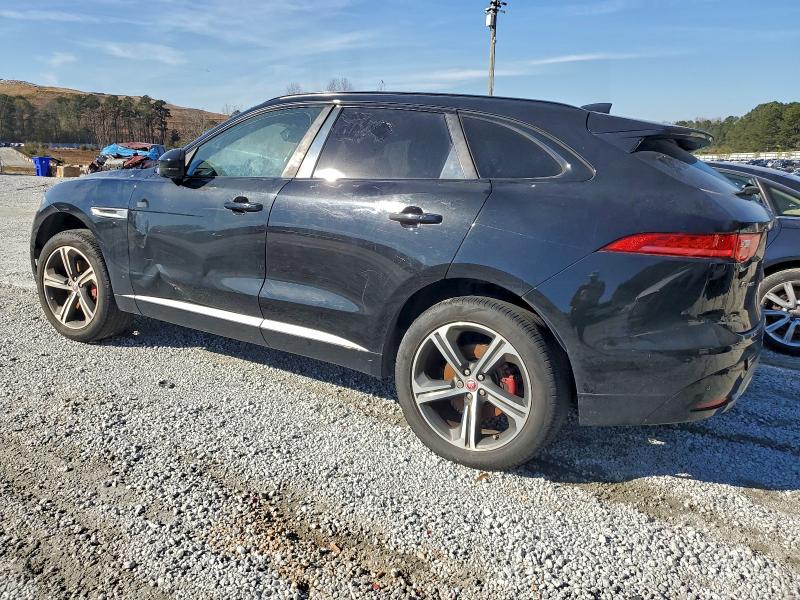 Фото 2 - JAGUAR F-PACE