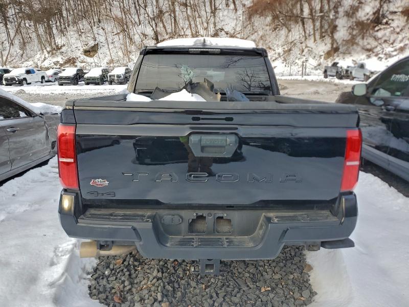 Фото 6 - TOYOTA TACOMA