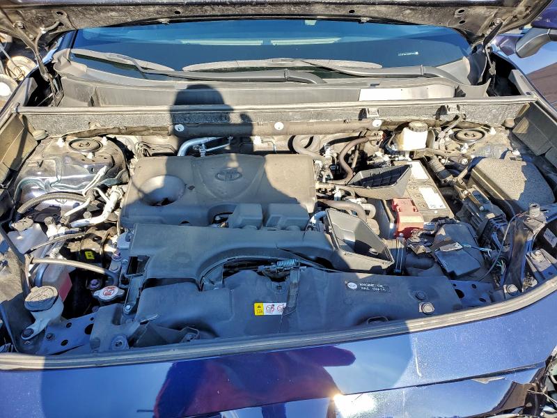 Фото 11 - TOYOTA RAV4