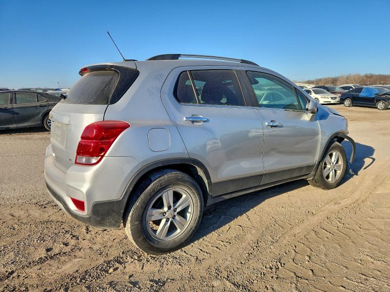 Фото 3 - CHEVROLET TRAX