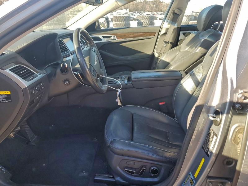 Фото 7 - HYUNDAI GENESIS