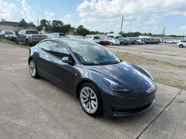 Фото 1 - TESLA MODEL 3