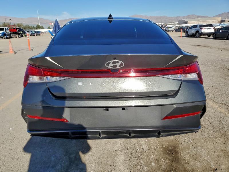 Фото 6 - HYUNDAI ELANTRA