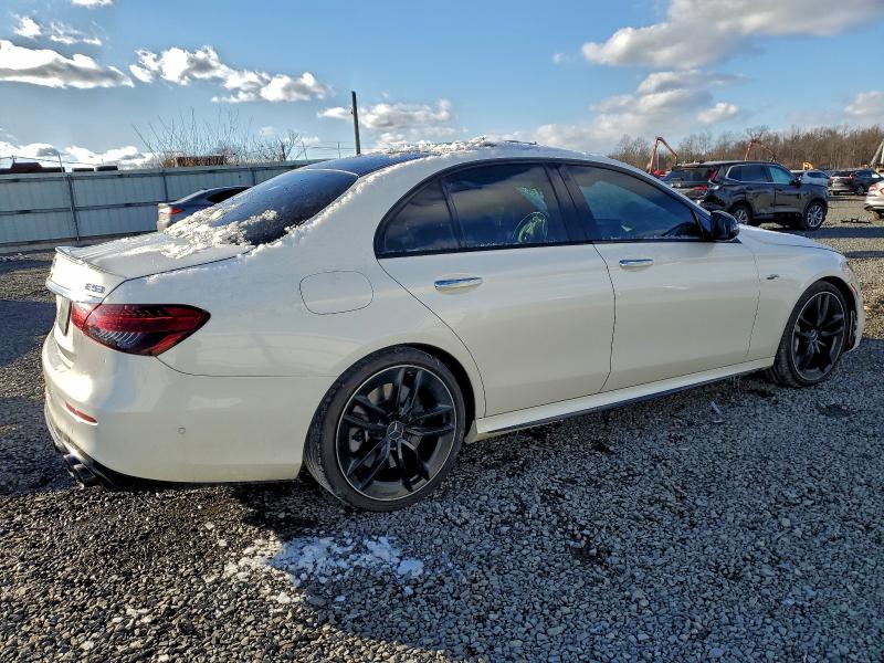 Фото 3 - MERCEDES-BENZ E-CLASS