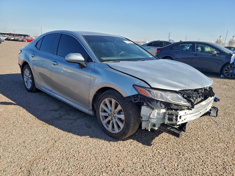 Фото 4 - TOYOTA CAMRY