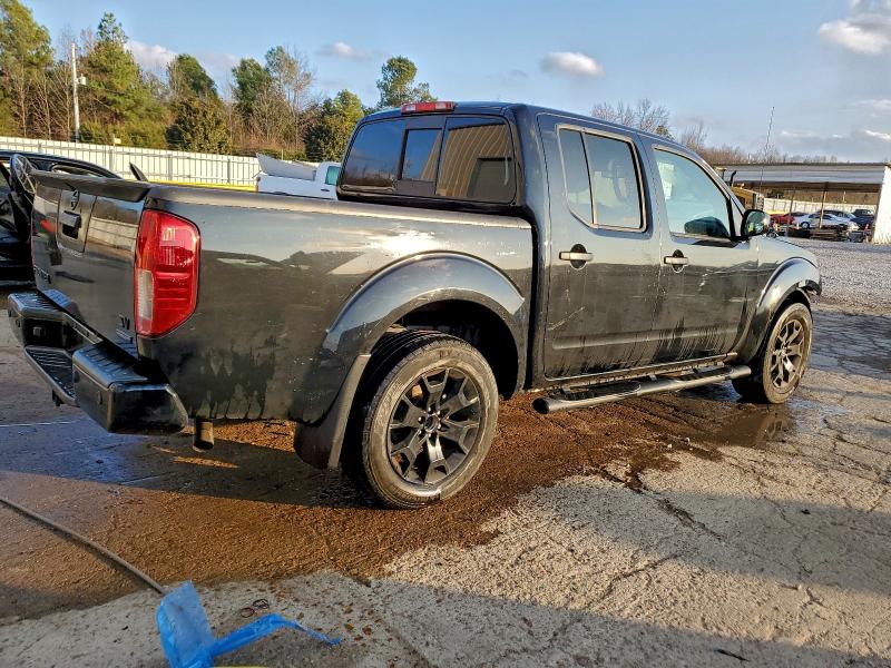 Фото 3 - NISSAN FRONTIER