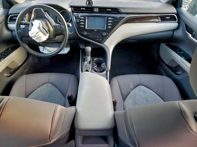 Фото 8 - TOYOTA CAMRY