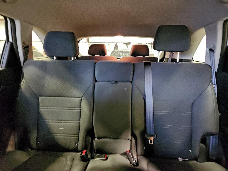 Фото 10 - KIA SORENTO