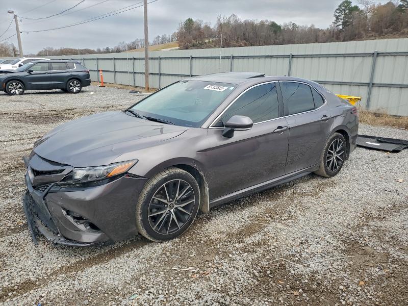 Фото 1 - TOYOTA CAMRY