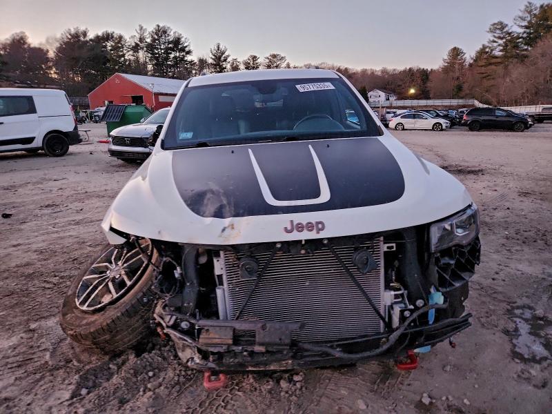 Фото 5 - JEEP GRAND CHER