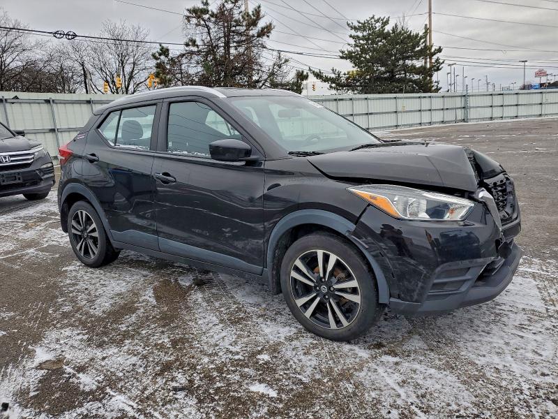 Фото 4 - NISSAN KICKS