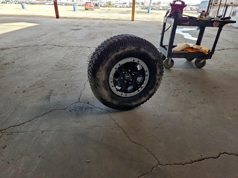 Фото 13 - FORD BRONCO