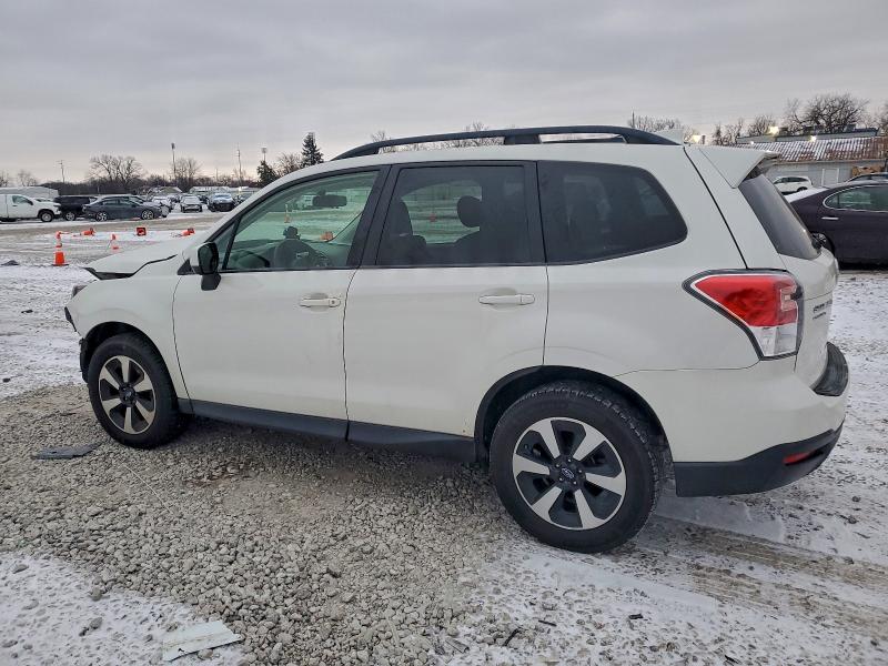Фото 2 - SUBARU FORESTER