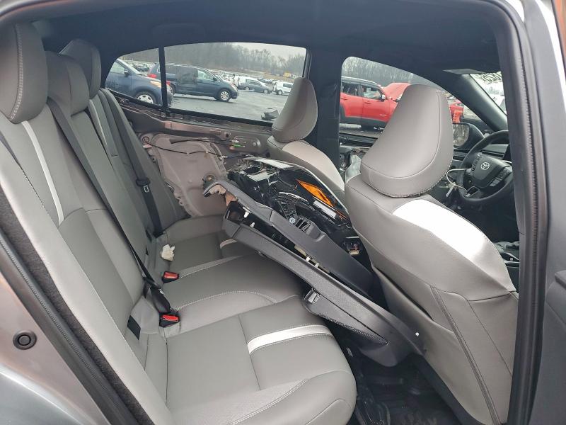 Фото 10 - TOYOTA CAMRY