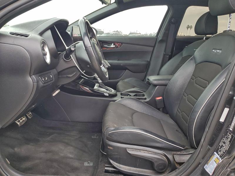 Фото 7 - KIA FORTE