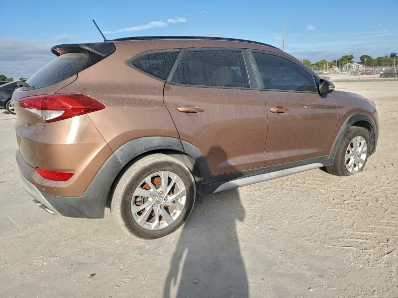 Фото 3 - HYUNDAI TUCSON