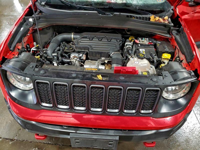 Фото 12 - JEEP RENEGADE