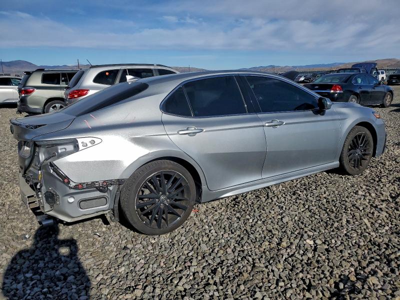 Фото 3 - TOYOTA CAMRY