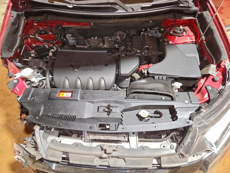 Фото 12 - MITSUBISHI OUTLANDER