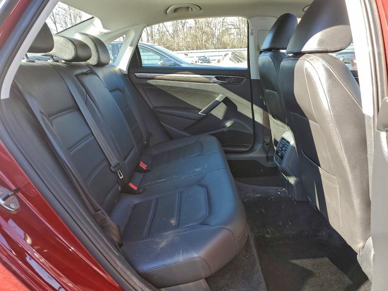 Фото 10 - VOLKSWAGEN PASSAT