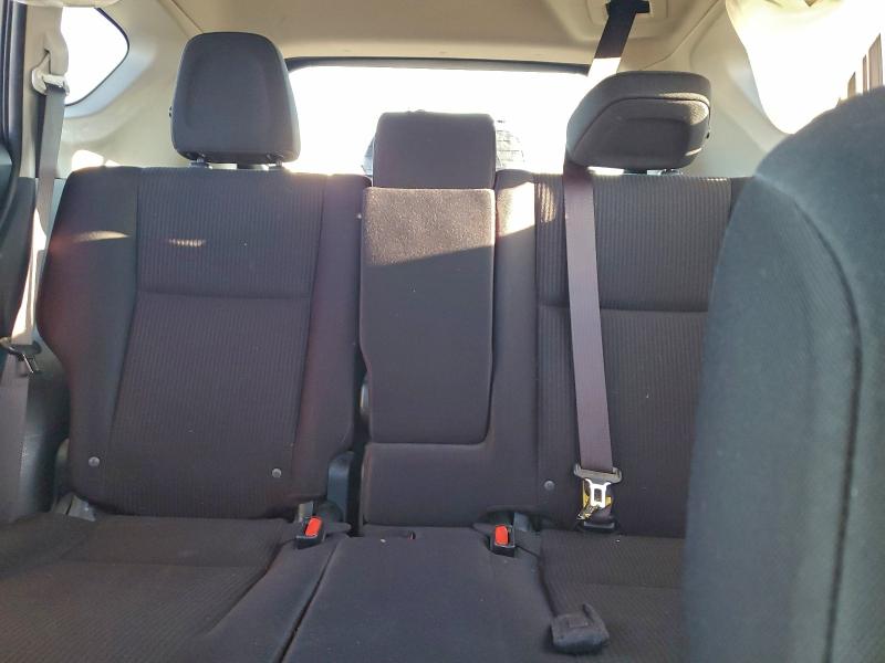 Фото 10 - TOYOTA RAV4