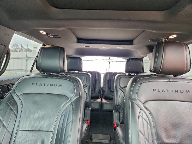 Фото 10 - FORD EXPLORER