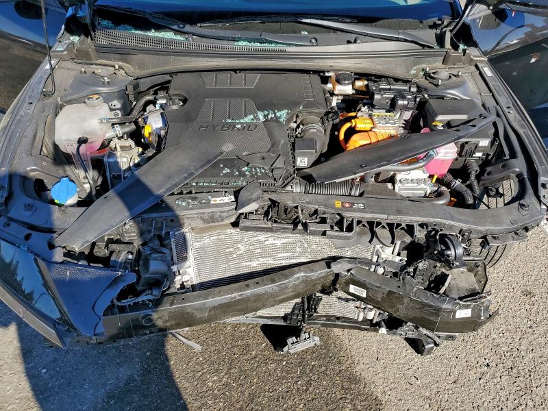 Фото 11 - HYUNDAI ELANTRA