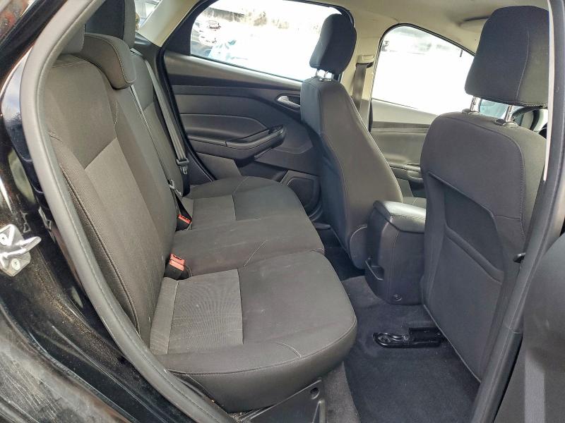 Фото 10 - FORD FOCUS