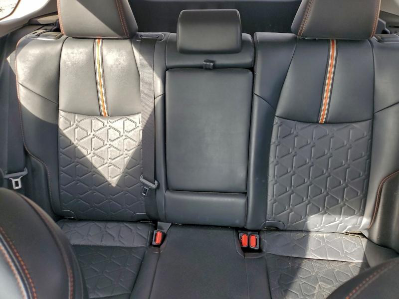 Фото 10 - TOYOTA RAV4