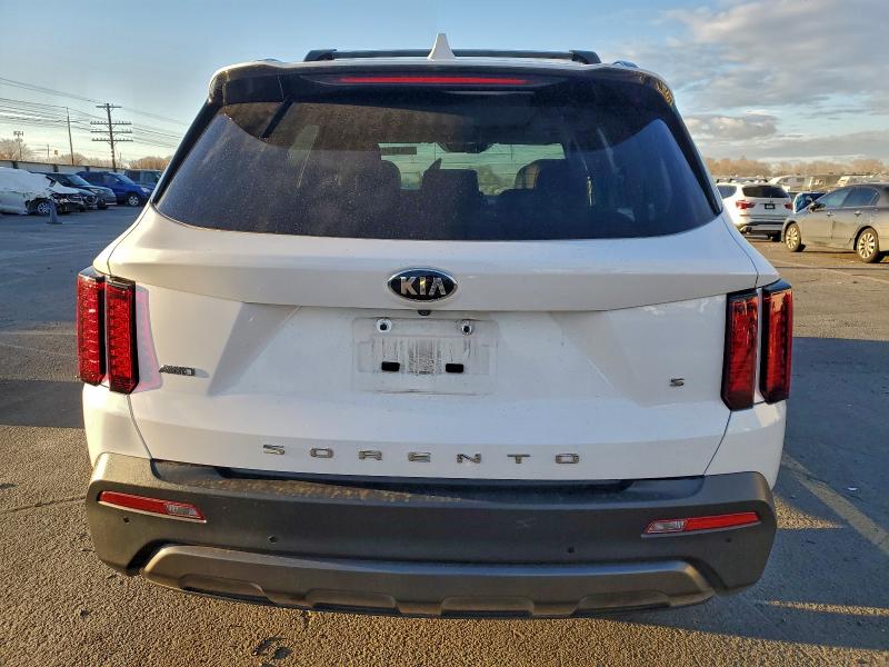 Фото 6 - KIA SORENTO