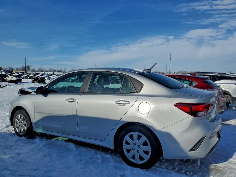 Фото 2 - KIA RIO